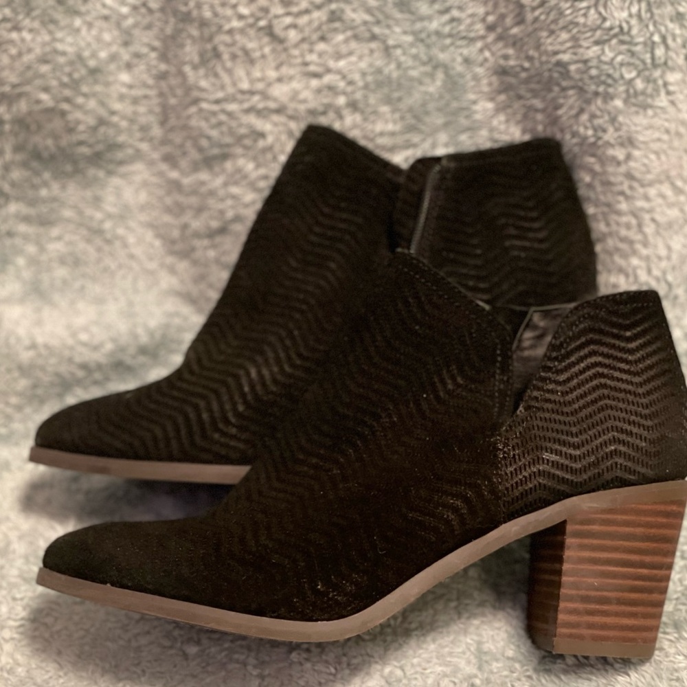 NWOT Lucky 🍀 Brand Bootie